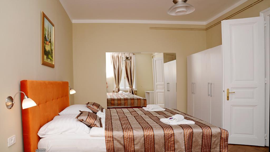 Flowers City Center Apartments Zagabria Esterno foto